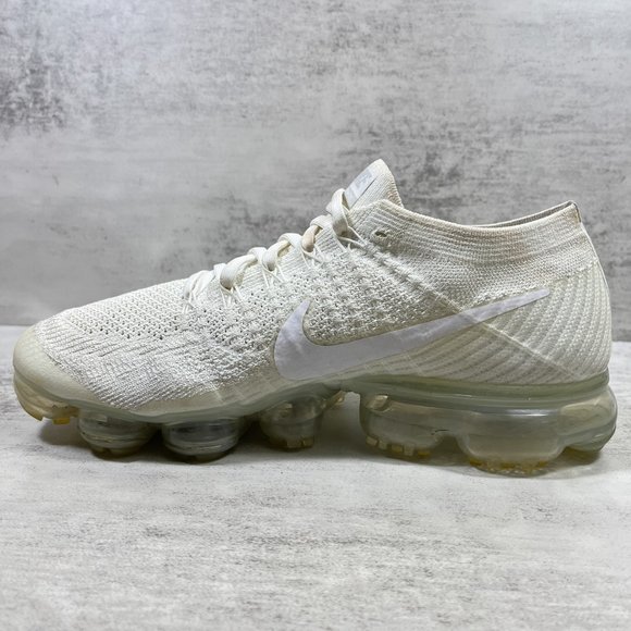 Nike Air Vapormax Flyknit Running Shoes - Women's Size 9.5 - Picture 5 of 10